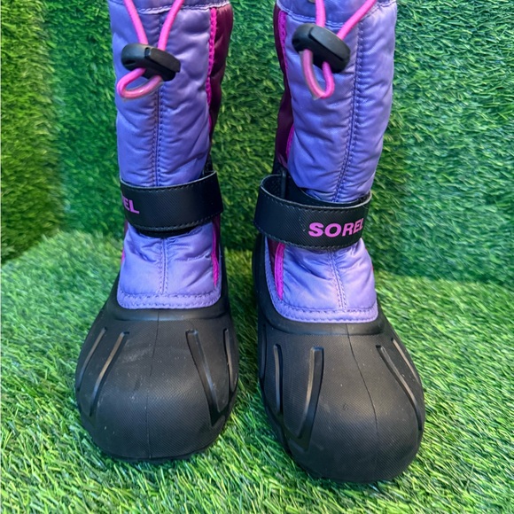 Sorel Other - Sorel youth girls Black and Purple waterproof Snow Boots. Size 2y
